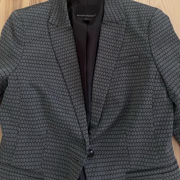 Grey Banana Republic Blazer - Picture 3 of 3